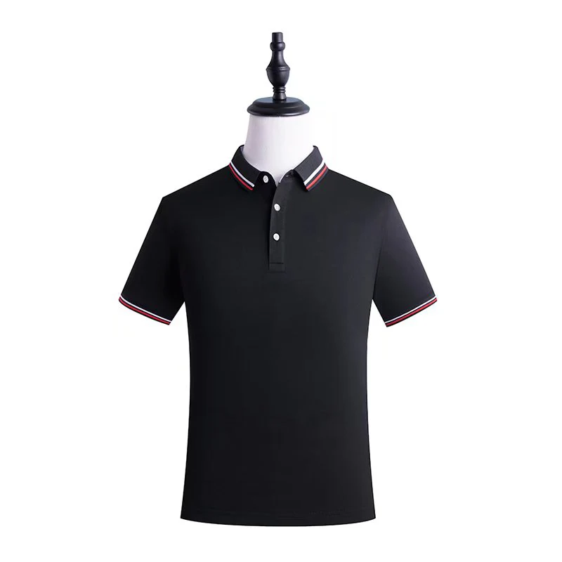 Hvordan kan en kortærmet poloshirt være både moderigtig og behagelig?